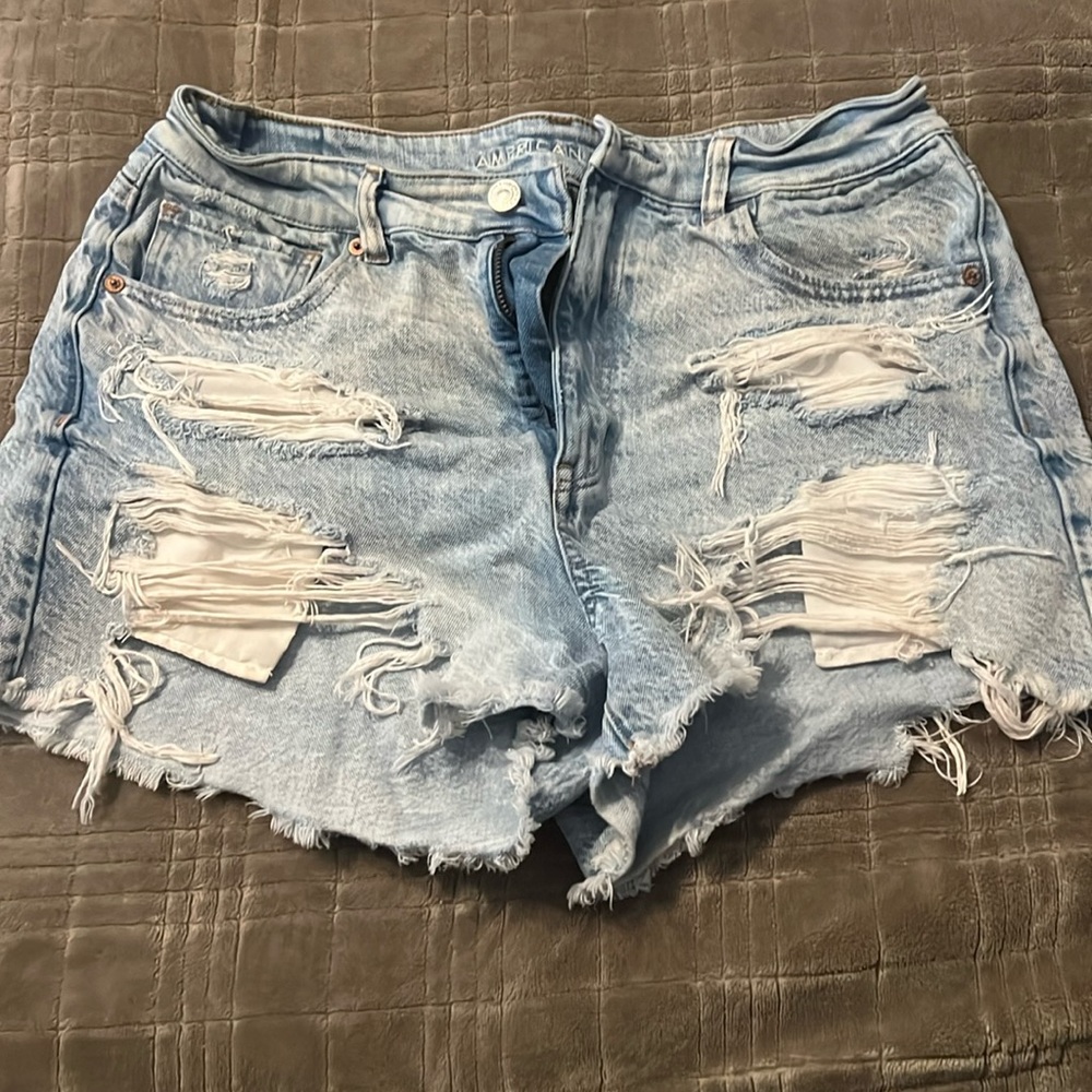American Eagle Shorts!